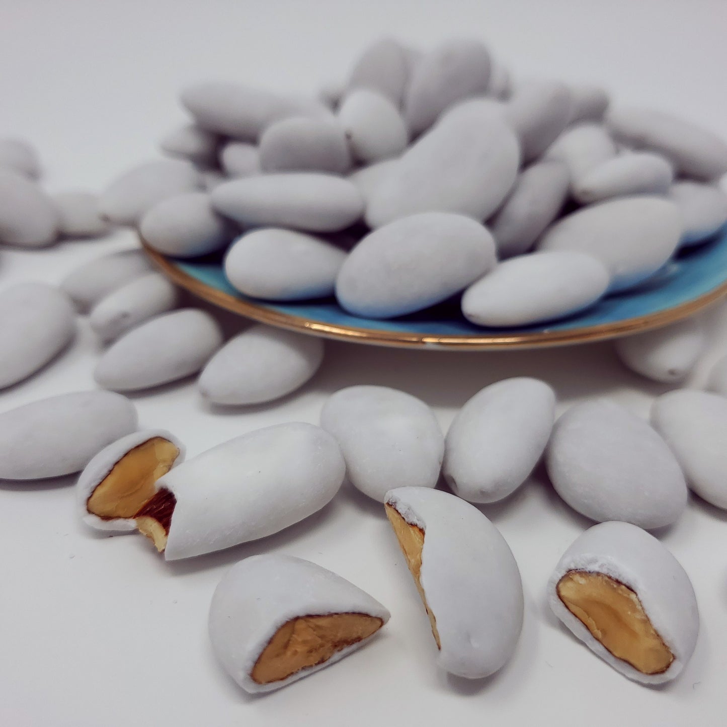 TAWDI - 1 Lb Sugared Almonds