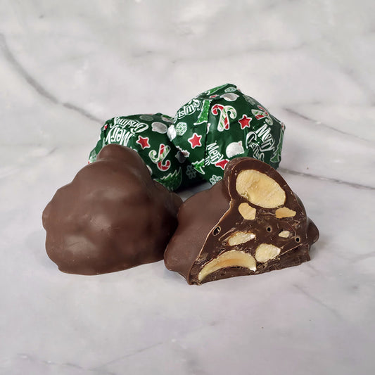 Christmas Milk Chocolate Almond Cluster, 0.5 lb