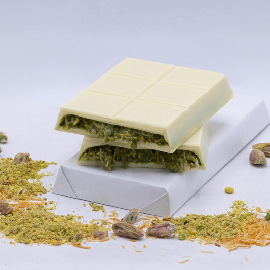 Dubai Chocolate Bar – Velvet White Pistachio Kunafeh (200g)